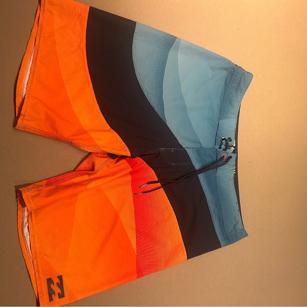 Billibong/Vizla Men's Swim Trunks Set - Picture 2 of 16